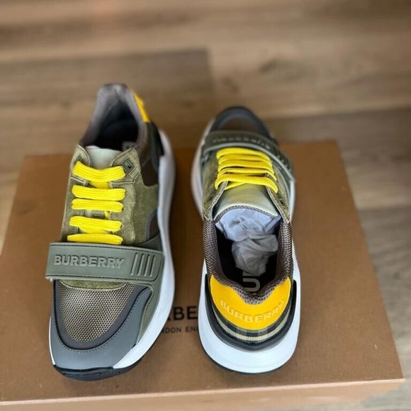 Woman Burberry Sneakers New Ramsey Check Size US 8/ EU 38 - Picture 6 of 8